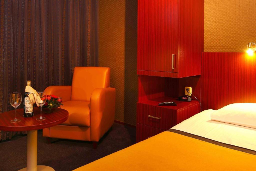 Hotel Parkzicht Veendam Room photo
